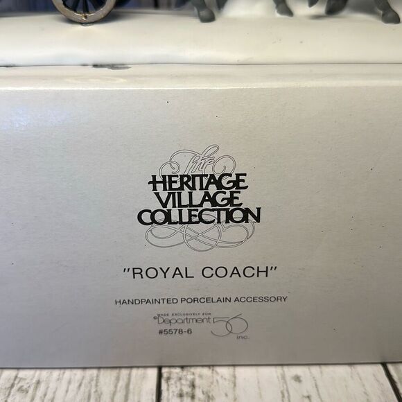 Department 56 Royal Coach The Heritage Village Collection 5578-6 - Picture 2 of 9